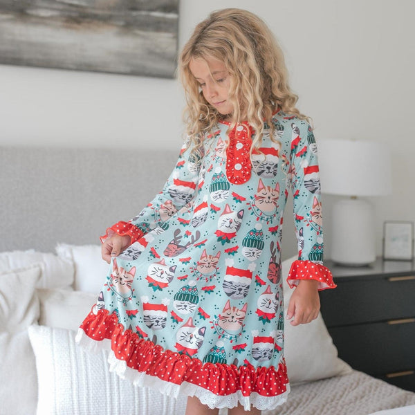 christmas-cat-lounge-play-gown-oopsie-daisy-sophias-styleHoliday-1