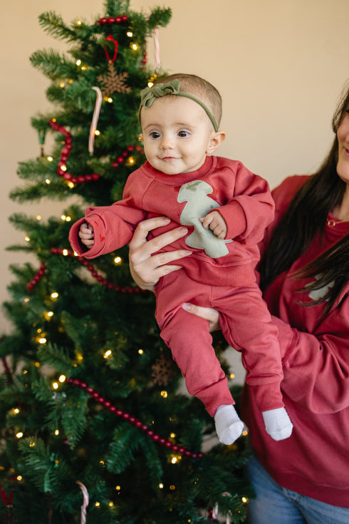 christmas-tree-applique-sweatshirt Sophia's Style-10