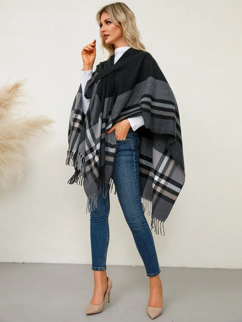 fringe-contrast-plaid-poncho-Sophia's Style-12