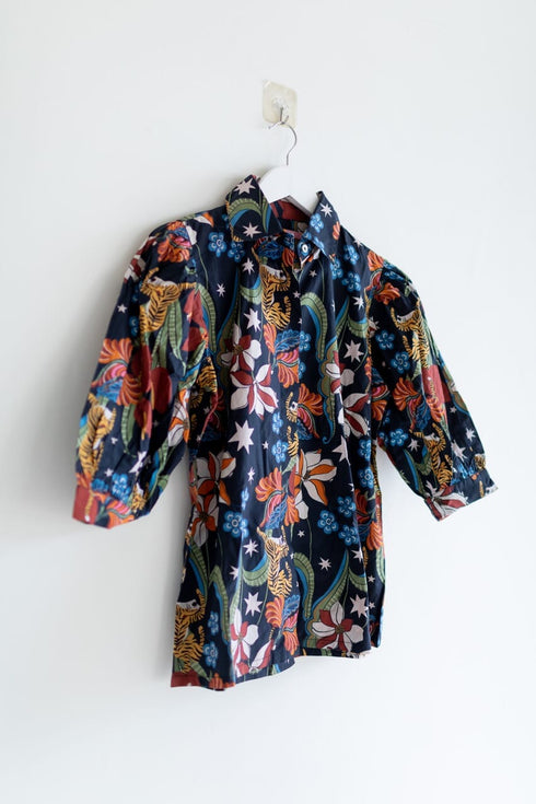 the-christy-top-tiger-briton-court-sophias-styleTops-1