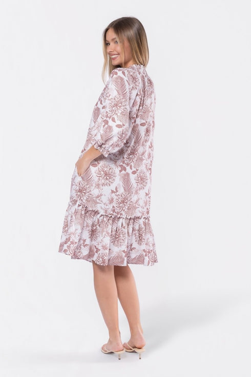 clio-dress-40-beige-white-yakira-bella-sophias-style-5