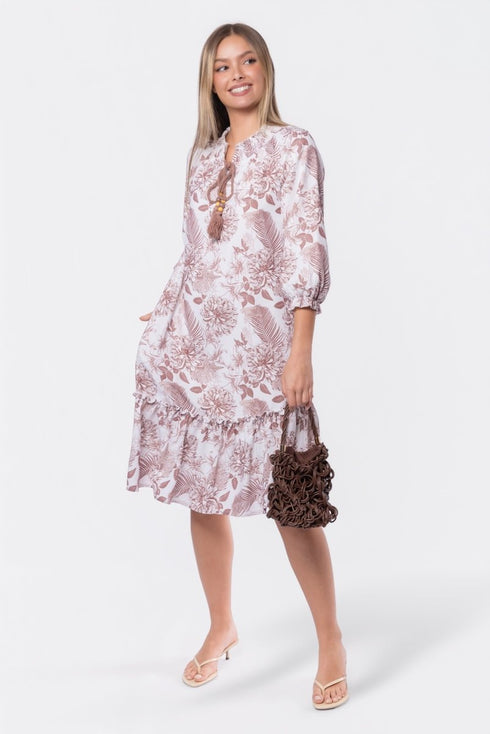 clio-dress-40-beige-white-yakira-bella-sophias-styleDress-1