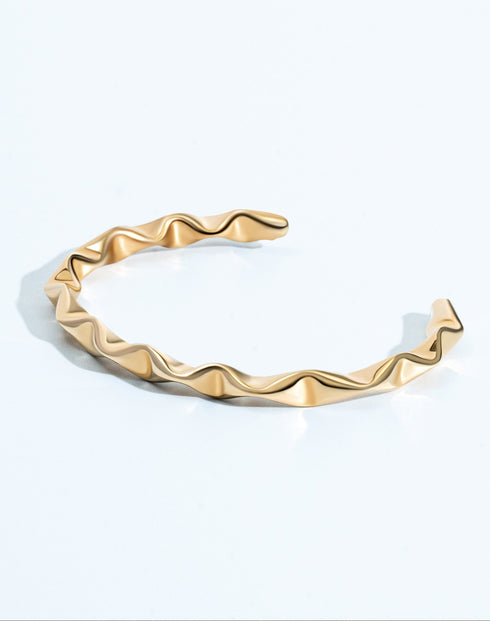 sabrina-gold-bracelet-Sophia's StyleBracelets-1