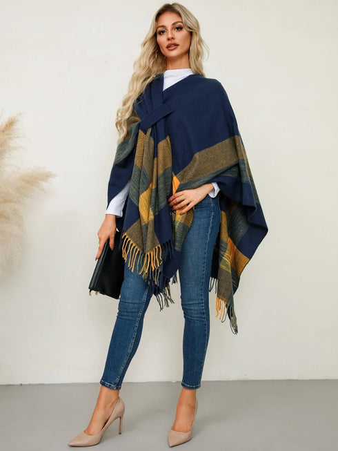 fringe-contrast-plaid-poncho-Sophia's Style-17