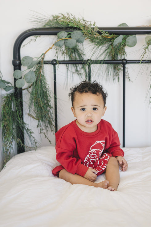 vintage-santa-graphic-sweatshirt-romper-red Sophia's Style-4