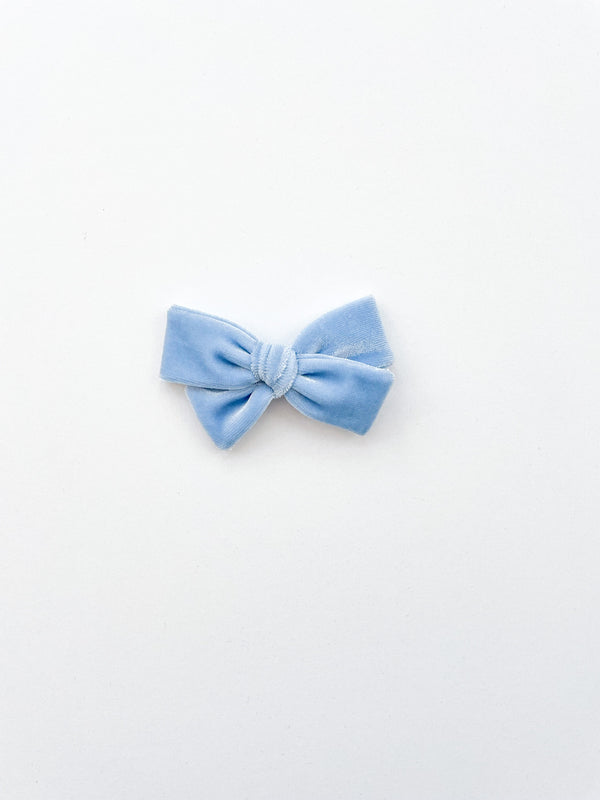 baby-blue-velvet-pinwheel Boosh Baby - Sophia's Style-1