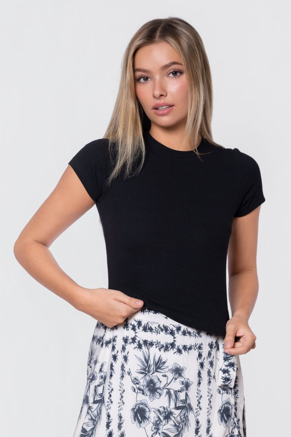 lani-top-black-yakira-bella-sophias-styleTop-1