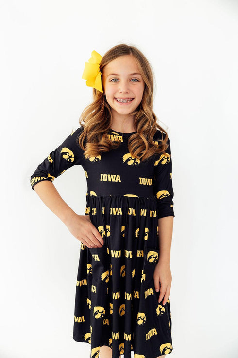 iowa-black-tigerhawk-3-4-sleeve-pocket-twirl-dress-sophias-styleTwirl Pocket Dress 3/4-1