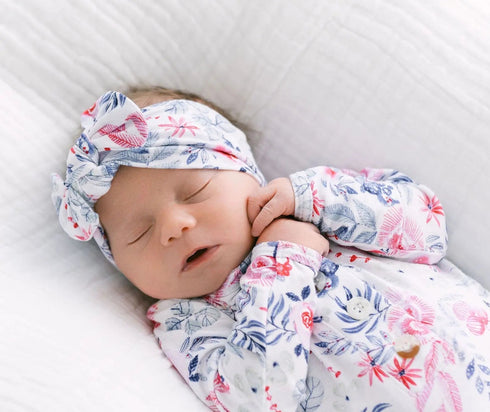 newborn-outfit-baby-outfit-baby-girl-coming-home-outfit-bloom-Sophia's Style-3