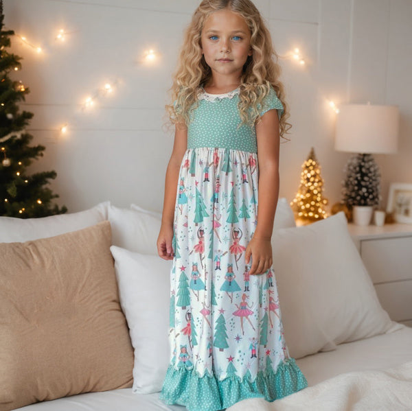 nutcracker-lounge-play-gown-oopsie-daisy-sophias-styleHoliday-1