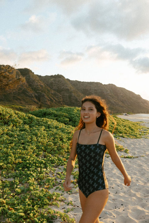 womens-strappy-one-piece-in-black-breadfruit-bandana-of-one-sea - Sophia's Style -3