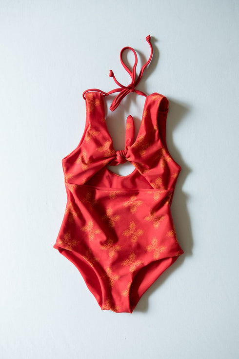 girls-cutout-one-piece-in-red-breadfruit-bandana-of-one-sea - Sophia's Style -2