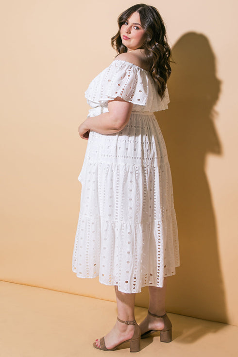 catching-my-breath-eyelet-midi-dress Flying Tomato-Sophia's Style-11
