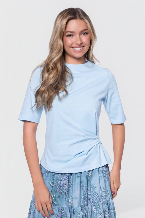 sonia-top-light-blue-yakira-bella-sophias-styleTop-1