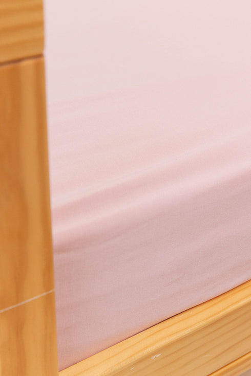 galah-cloudblend™-crib-sheet Wildbird - Sophia's Style-2