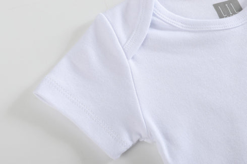 white-organic-cotton-short-sleeve-bodysuit-lil-cactus-sophias-style-3