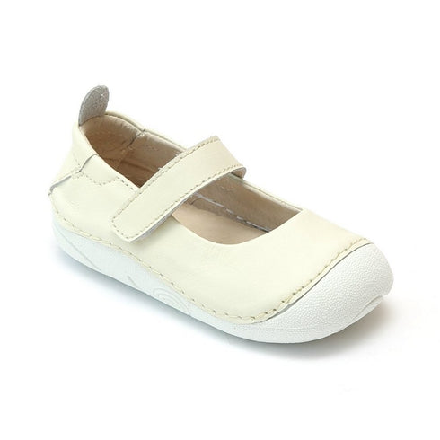 L`Amour Little Girls Cream Leather Flexible Mary Jane Shoes 5-7 Toddler - SophiasStyle.com