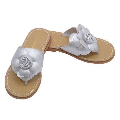 L'Amour Toddler Girls Silver Patent Flower Flip Flop Sandals 7-10 Toddler - SophiasStyle.com