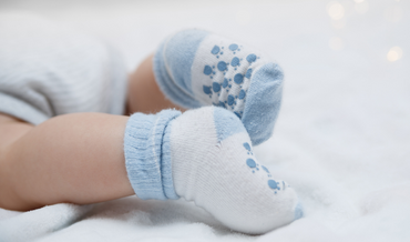 Calcetines o patucos para bebés: argumentos a favor y en contra