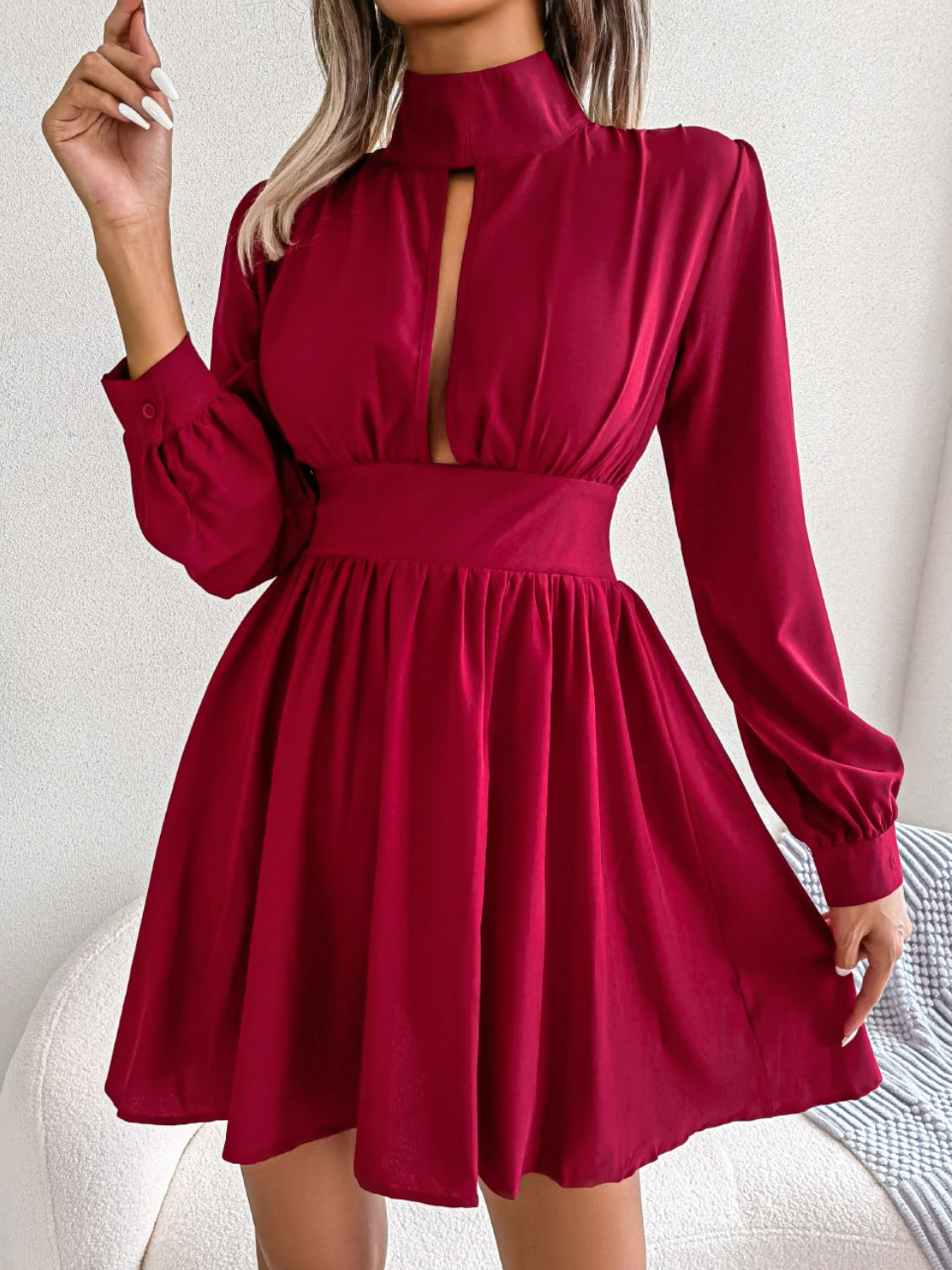 Fall Cocktail Dresses Rich & Stylish Autumn Looks | Sophia's Style SophiasStyle.com Fall Cocktail Dresses Rich & Stylish Autumn Looks | Sophia's Style SophiasStyle.com