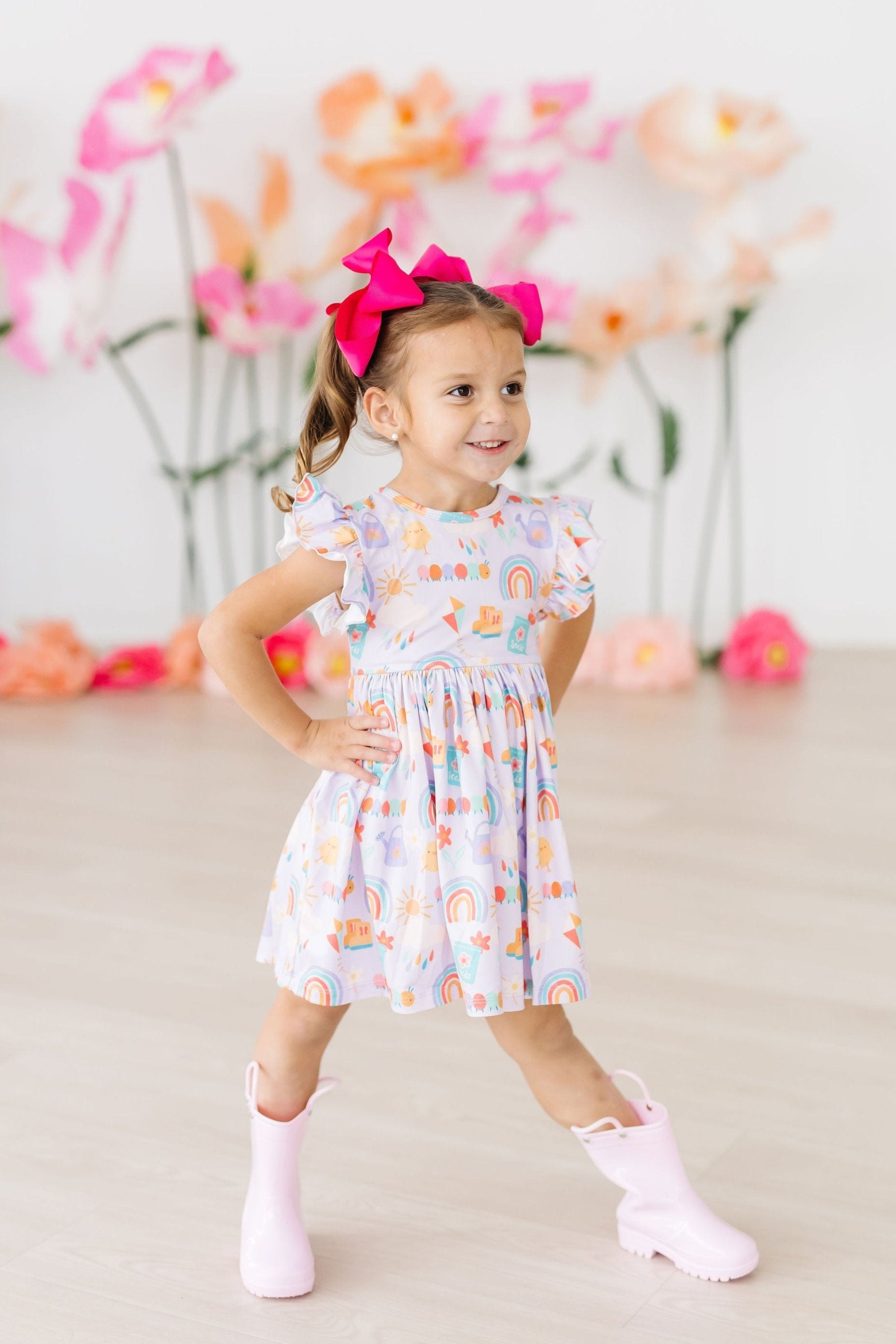 white christmas dresses Girls Sleeveless Smocked Dresses main image 0