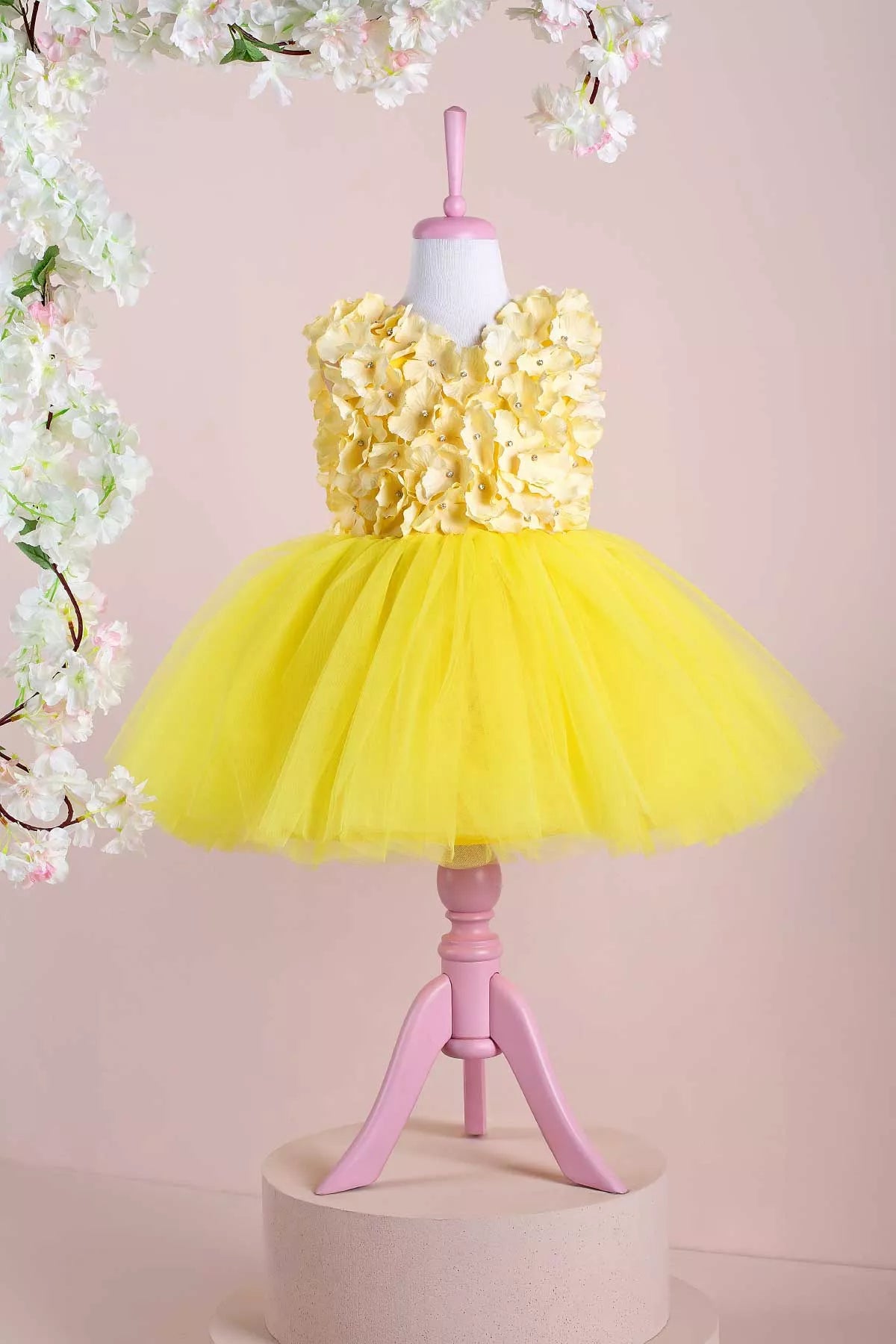 Barbara Yellow Party Dress 6 Y